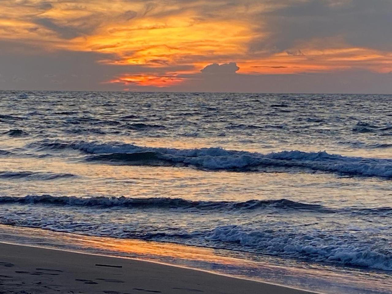 Apartamento Frente A La Playa Morros 922 *