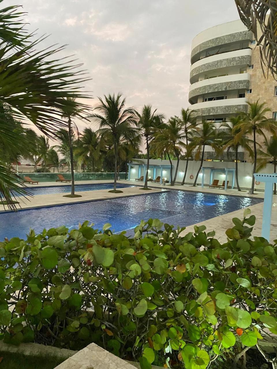 Frente A La Playa Morros 922