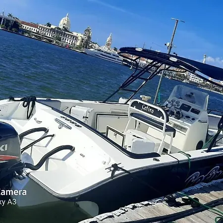 Frente A La Playa Morros 922
