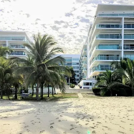 Frente A La Playa Morros 922 Apartment Cartagena