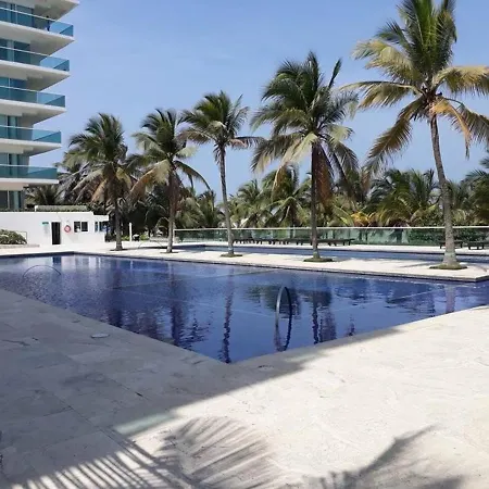 Frente A La Playa Morros 922