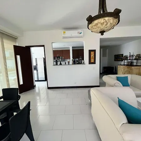 Frente A La Playa Morros 922 Apartment Cartagena